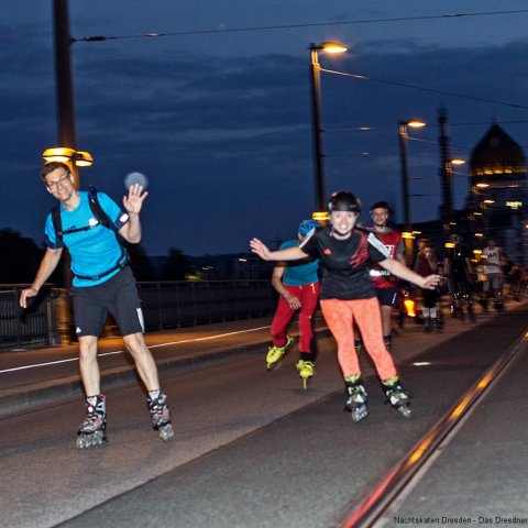 IMG_2195_niesar_2018_07_06nachtskaten_dresden_familie